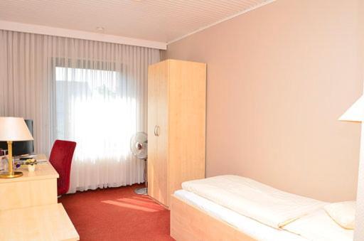 Hotel Bertram Швармштедт Экстерьер фото